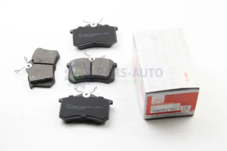 Гальмівні колодки зад. Golf III/IV/Passat/Audi A4/A6 (Lucas) ASAM 71319