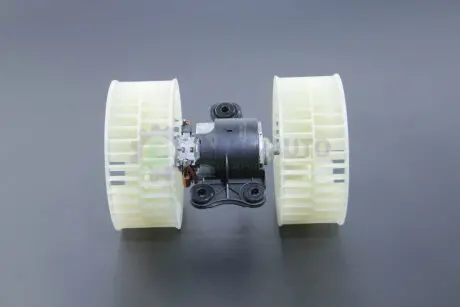 Моторчик печки MB Vito (W639) (-AC) AUTOTECHTEILE 100 8359