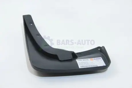 Бризговик (Передний) MB Vito (W639) 03- (R) AUTOTECHTEILE 100 8856