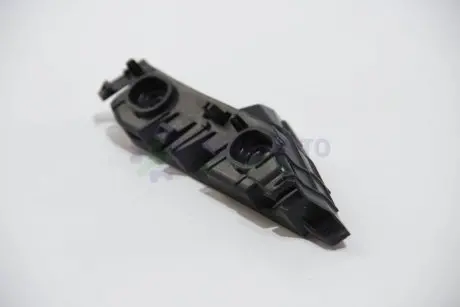 Кронштейн кріплення бампера (переднього/R) VW Passat 14- AUTOTECHTEILE 380 7064