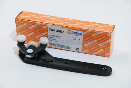 Ролик дверей (бічних/нижній) VW Caddy 03- (L) (з кронштейном) (8430.07) AUTOTECHTEILE 384 3007