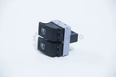 Кнопка стеклоподъемника (L) VW T5 03- (двойная) AUTOTECHTEILE 395 9030