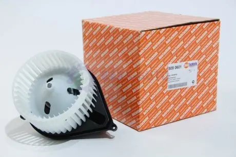 Моторчик пічки Fiat Ducato/Citroen Jumper/Peugeot Boxer 02-06 (-AC) (8414599590) AUTOTECHTEILE 509 0601
