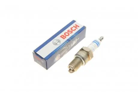 Свеча зажигания Fiat 147 1.4 -96 BOSCH 0 241 229 715