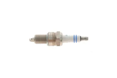 Свічка запалювання BMW 3 (E30)/5 (E28/E34)/7 (E23/E32) 81-92 M20/M30 BOSCH 0 242 229 779