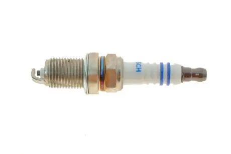 Свеча зажигания Toyoyta Avensis/Corolla 1.4/1.6/1.8 VVTi 94-07 BOSCH 0 242 229 798