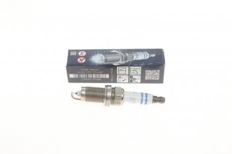 Свічка запалювання VW Golf V/Passat 2.0 FSI 04-10 BOSCH 0 242 235 775