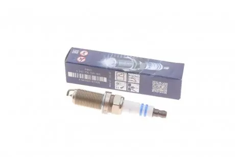 Свеча зажигания Ford Kuga 2.5i 08-12 BOSCH 0 242 236 528
