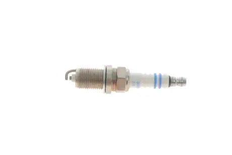 Свеча зажигания Nissan Primera 2.0 16V 99-02 BOSCH 0 242 236 541