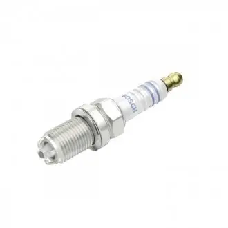 Свеча зажигания Audi A6/A6 99-05/Porsche Cayenne 4.5 02-07 BOSCH 0 242 240 587