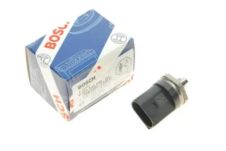 Датчик тиску палива VW Caddy/Touran 2.0EcoFuel 06-15 BOSCH 0 261 545 026