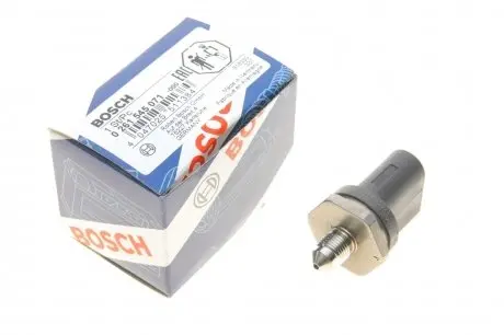 Датчик тиску палива BMW 1/2/3/4/5/6/7/X1/X3/X4/X5/X6 06- N55/N20N54/B48/B38 BOSCH 0 261 545 071