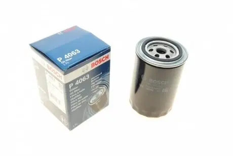 Фильтр масляный Toyota Land Cruiser 2.4D/3.4D/4.2/4.5 24V 75- BOSCH 0 451 104 063
