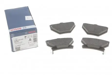 Колодки тормозные (задние) Toyota Corolla 01-08/Camry 82-86/Yaris/Celica 99-05 (Akebono) BOSCH 0 986 424 630