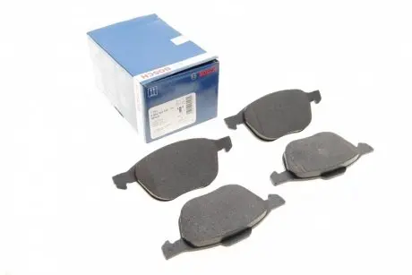 Комплект тормозных колодок (передних) Ford Focus II-III/Kuga/Connect/Mazda 3/5/Volvo C30/C70/S40 03- BOSCH 0 986 424 794