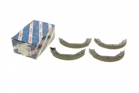Колодки ручника BMW 1 (E81/E82/E88)/3 (E46/E90/E91)/5 (E39) 95-13 (185x20) BOSCH 0 986 487 607
