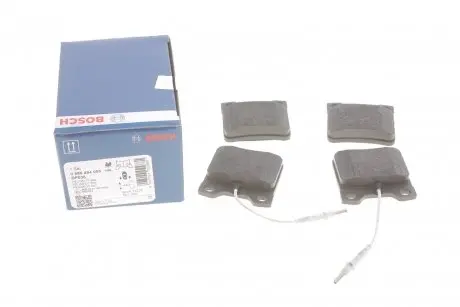 Колодки тормозные (задние) Peugeot 406 96-04/605 89-11 (+датчики) BOSCH 0 986 494 055