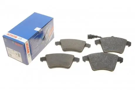 Комплект гальмівних колодок (передніх) VW Multivan/T5 03-/T6 15- (з датчиком) BOSCH 0 986 494 203