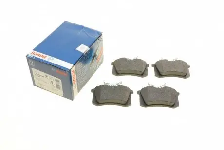 Комплект тормозных колодок (дисковых) (задних) VW Caddy III 04-/Peugeot 308 07-/Citroen C4 04- BOSCH 0 986 494 387