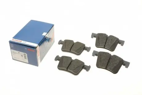 Колодки тормозные (передние) BMW 1 (F20-21)/2 (F22/F87/F45-46)/3 (F30-31/F34/F80)/4 (F32/F36)/X3 11- BOSCH 0 986 494 487