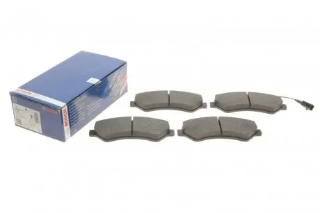 Колодки тормозные (передние) Citroen Jumper/Fiat Ducato/Peugeot Boxer 06- (+датчик) BOSCH 0 986 495 095