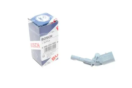 Датчик ABS (задний) Audi Q3/Skoda SuperB/VW Golf/Jetta/Passat/Sharan/Touran 06- (R) BOSCH 0 986 594 560
