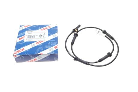 Датчик ABS (задний) Opel Vivaro/Renault Trafic 01- BOSCH 0 986 594 588