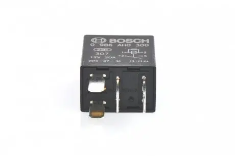 Реле поворотов (12V) MB C-class (W202/W203/W204)/E-class (W211/W212) 97-15 BOSCH 0 986 AH0 300