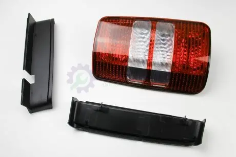 Фонарь Задний VW Caddy 10- Л. BSG BSG 90-805-012