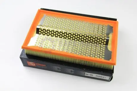 Фильтр воздушный 190D/E200D W201/124 OM601 CLEAN FILTERS MA183