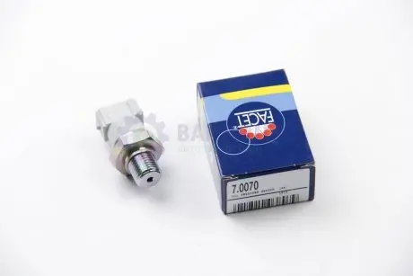 Датчик тиску оливи (0,4bar/3 конт./білий) Kadett E 1.3-1.6 FACET 7.0070