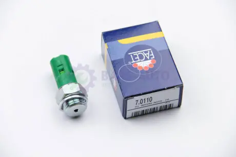 Датчик тиску оливи (0,2bar/1 конт./зелений) Kangoo/Trafic/Megane 1.7-2.0 86- FACET 7.0110