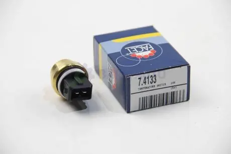 Датчик включение вентилятора VW T4 2.4/2.5/2.8 90-03 FACET 7.4133