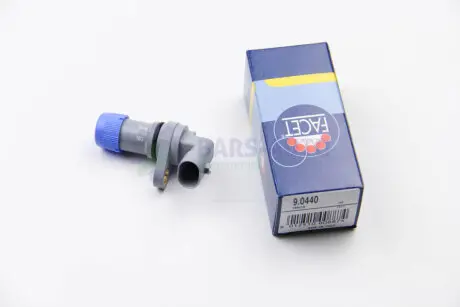 Датчик коленвала Fiat BRAVO II/ Opel ASTRA H, VECTRA C 1.9D/2.4D/3.2 02- FACET 9.0440