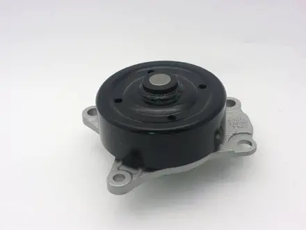 Насос водяной TOYOTA YARIS 10- GMB GWT-142A