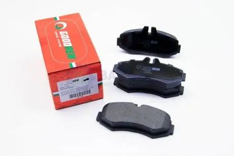 Тормозные колодки передние Vito (638) 99-03 GOODREM RM1194