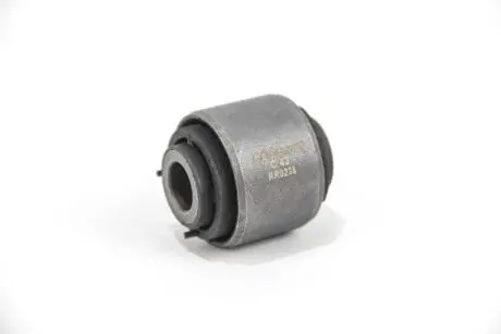 Сайлентблок заднего рычага Audi A3/Octavia/Golf V/VI/Passat B6 (верх./наруж.) GOODREM RR0238