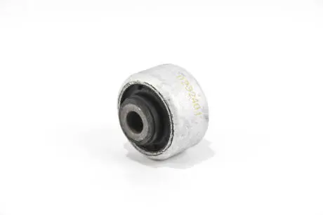 Сайлентблок переднего рычага Citroen C5 08-/C6 05-/Peugeot 407 04-10/508 10-18 (передний) GOODREM RR1404