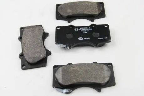 Гальмівні колодки пер. MITSUBISHI PAJERO/TOYOTA FJ CRUISER/LAND CRUISER 2.7-4.7 01- HELLA 8DB355014-121