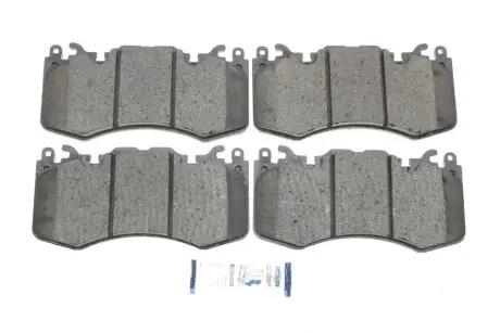 Колодки тормозные (передние) Land Rover Range Rover III/IV 02-/Range Rover Sport 05-/Discovery V 16- ICER 181956