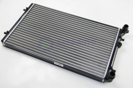 Радиатор охлаждения Octavia/Golf IV (+/-AC) JP GROUP 1114205500 (фото 1)