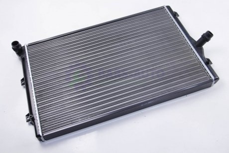 Радиатор води Caddy III/Golf/Octavia 1.6/2.0TDi (650x439x32) JP GROUP 1114206200
