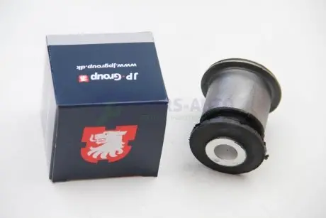 Сайлентблок переднего рычага (нижній/Передний) T4 96-03 JP GROUP 1140203200