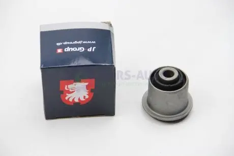Сайлентблок перед.важеля Audi 80 -94/Passat B2 -88 JP GROUP 1140204300