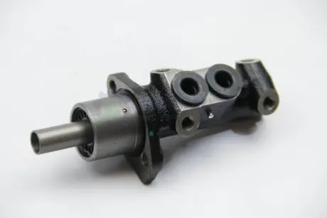 Гальмівний циліндр головний T4/Caddy 1.9D/TD (22.2mm) JP GROUP 1161102100