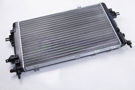 Радиатор охлаждения Astra H/Zafira B 1.7/1.9CDTi 05- (+/-AC) JP GROUP 1214202900 (фото 1)