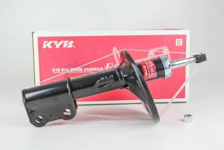 Амортизатор передний Пр. Toyota Camry -01 (газ.) KYB 339086
