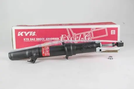 Амортизатор передний Mazda 6-07 Л. (газ.) KYB 341352