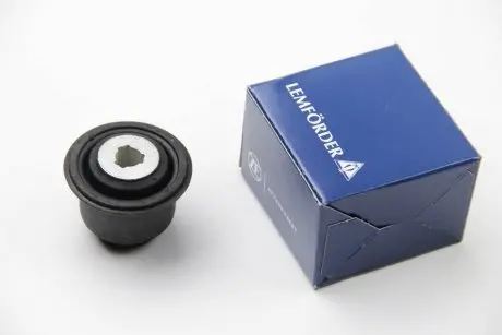 Сайлентблок переднего рычага Kangoo/Clio 98-08 LEMFORDER 29516 01