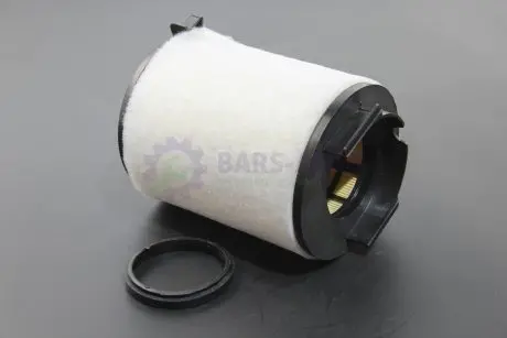 Фильтр воздушный Caddy III/Golf V/Passat B6/Octavia2.0SDI/1.6i (з передФильтром) M-FILTER A 886/1